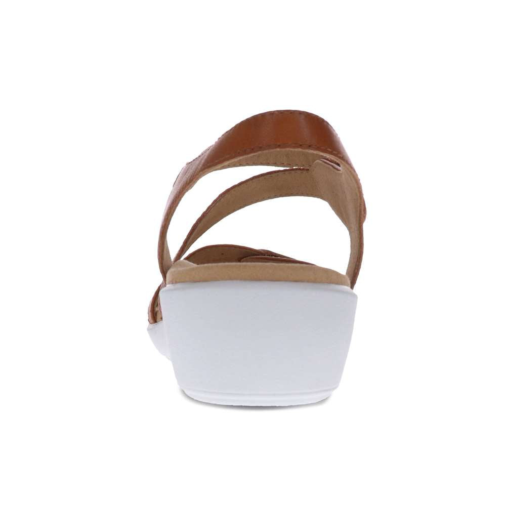 Tana Wedge Sandal - Tan