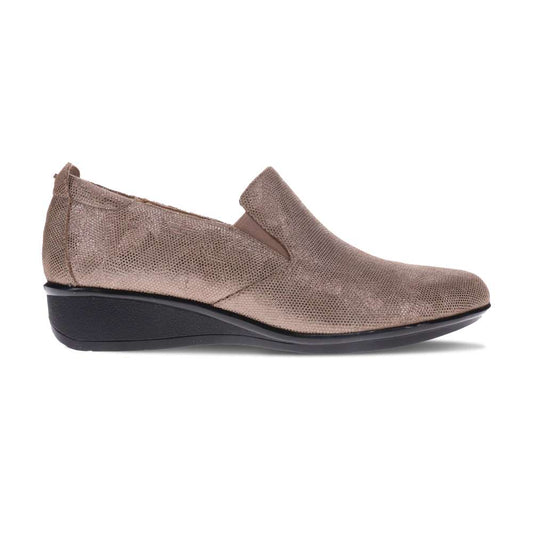 Jamaica Wedged Slip-On - Champagne Angle
