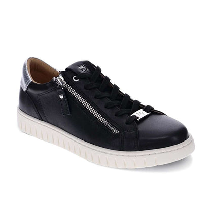 Luna Lace-Up Sneaker - Black