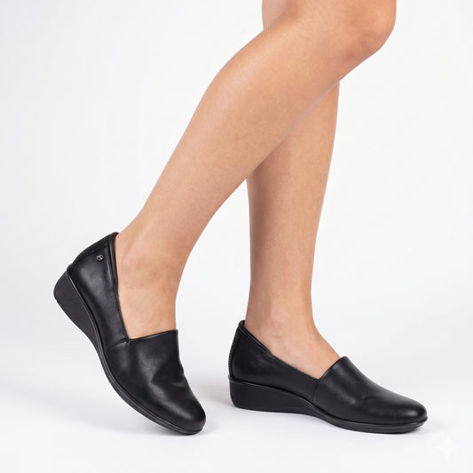 Lifestyle image for Lugano Loafer - Black Stretch