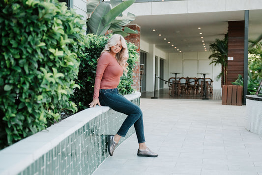 Lifestyle image for Luna Casual Sneaker - Green